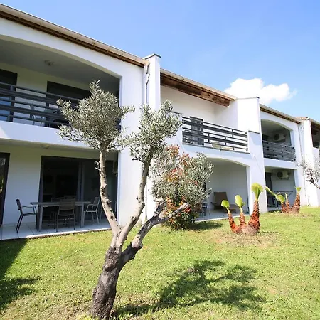 Apartment De Tourisme Domaine De Janus Ruoms