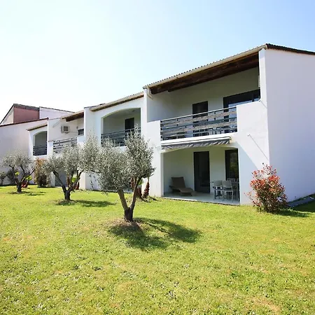 Apartment De Tourisme Domaine De Janus Ruoms